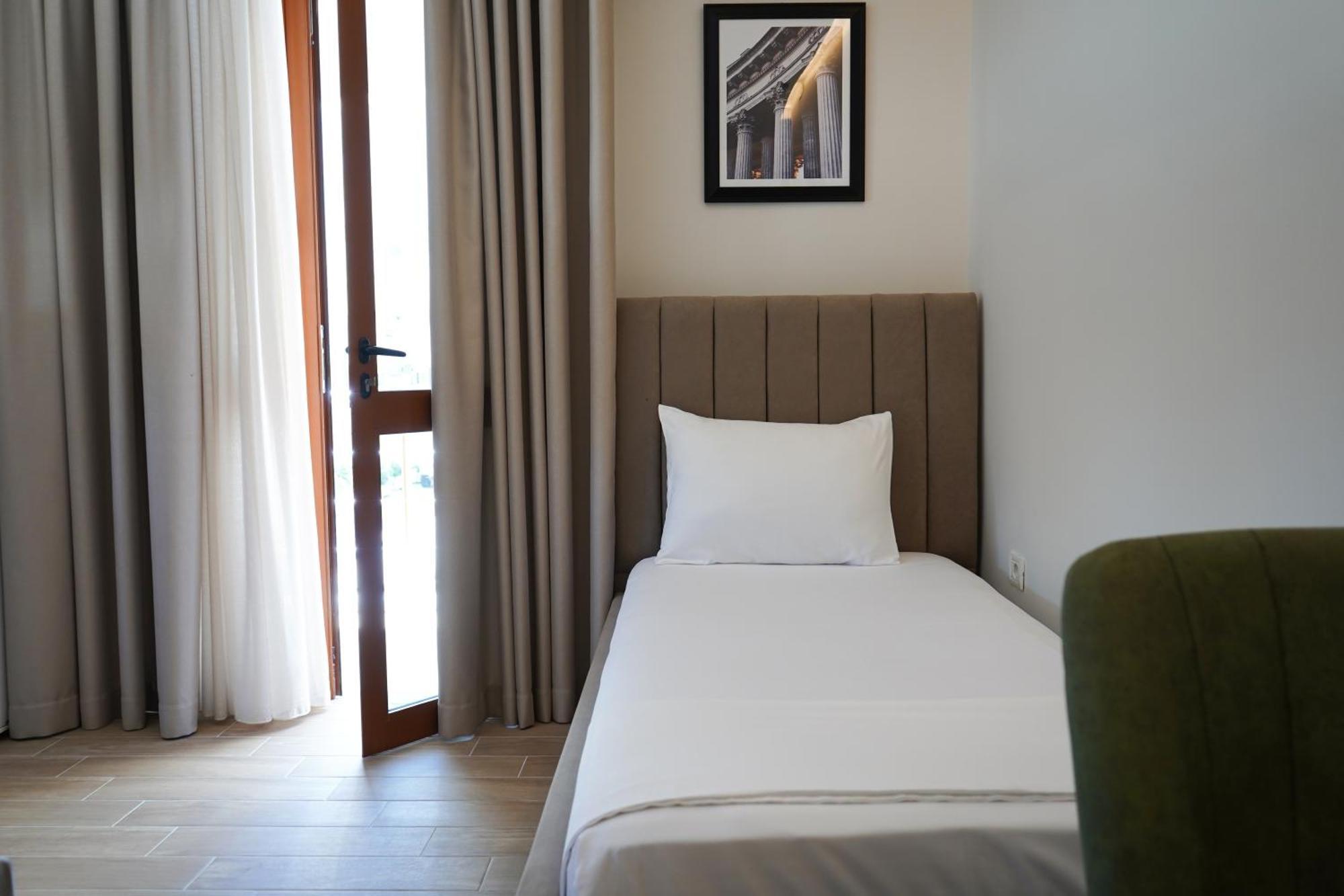 Apartament Delmar *